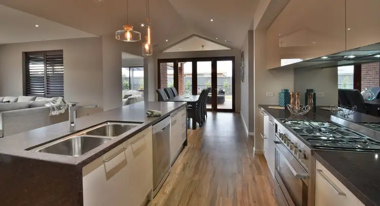 Sixth view of Homely house listing, 5 Rustic Place, Bairnsdale VIC 3875