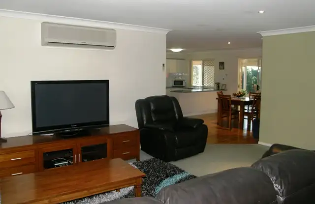 Fifth view of Homely house listing, 2 Deiter Court, Edens Landing QLD 4207