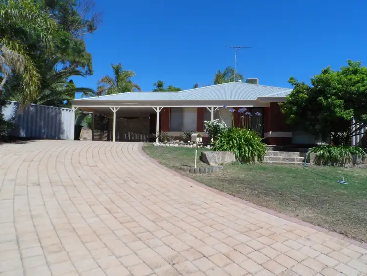 3 La Gavas Court, Halls Head WA 6210