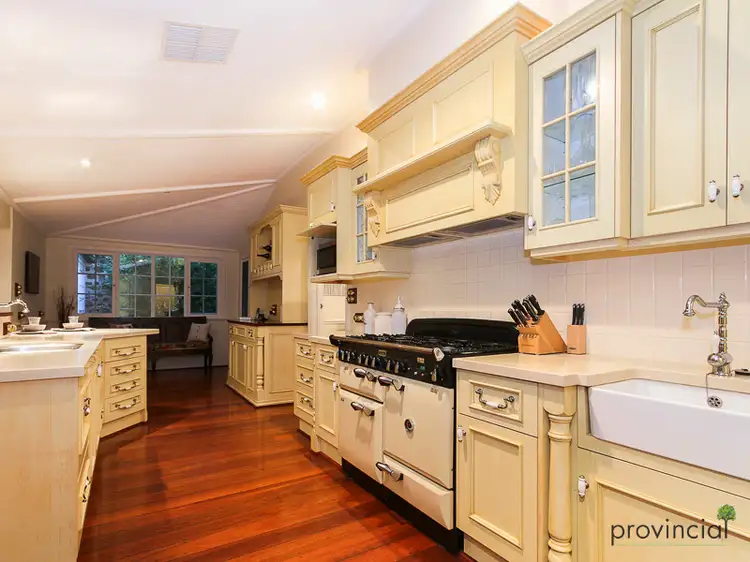 28 Wheelwright Road, Lesmurdie WA 6076