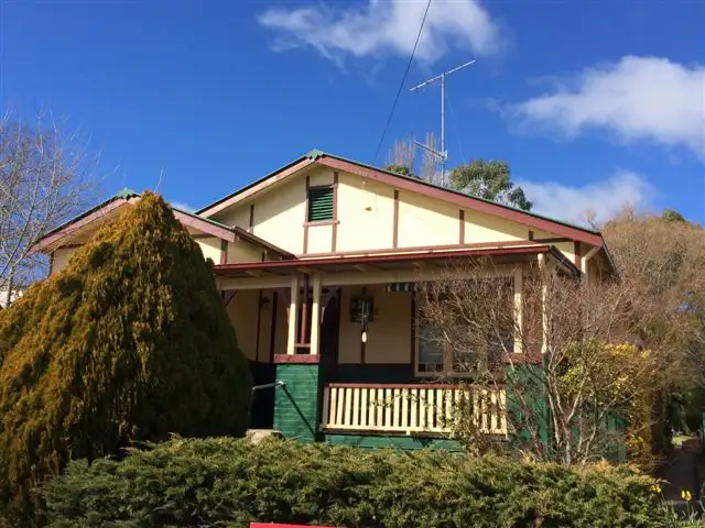 30 Maitland Street, Uralla NSW 2358