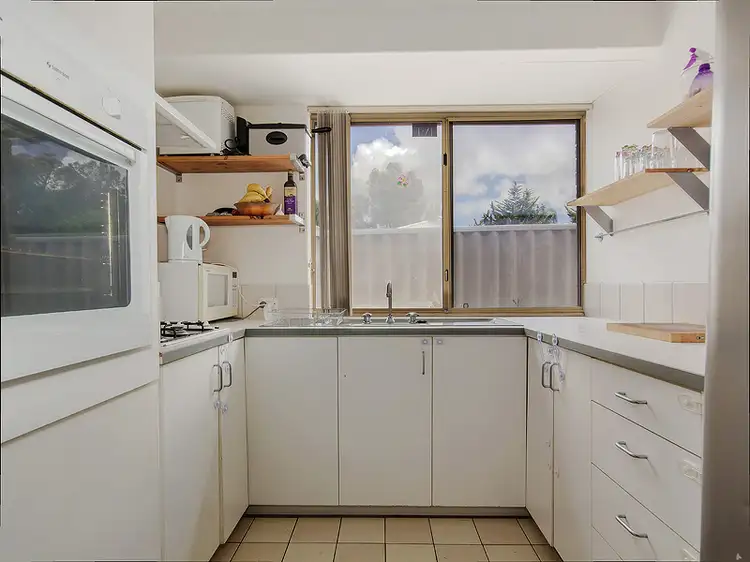 Second view of Homely house listing, 25 Sloan Drive, Leda WA 6170