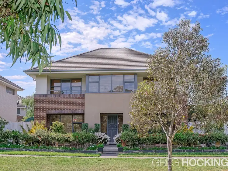 14 Pebble Beach Place, Heatherton VIC 3202