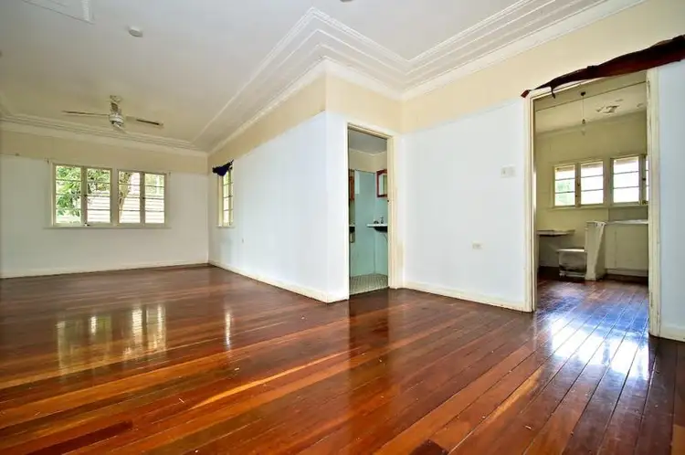 5 Burnett Street, West Ipswich QLD 4305