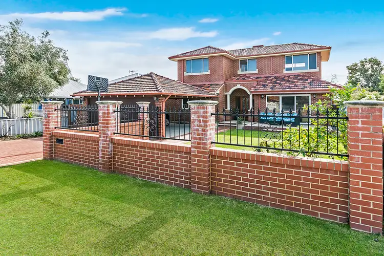 55 Pembroke Street, Bicton WA 6157