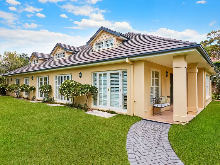 8 BANGALLA STREET, Warrawee NSW 2074