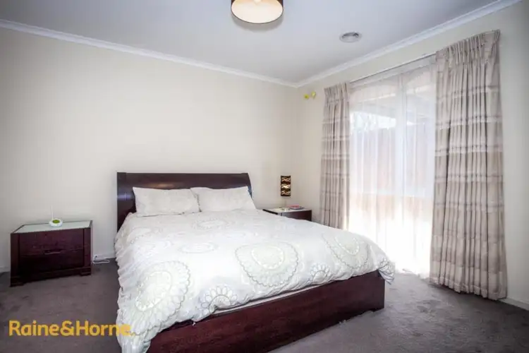 Fifth view of Homely house listing, 19 Fisher Court, Sunbury VIC 3429