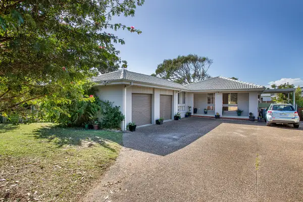 103 Park Avenue, Caves Beach NSW 2281