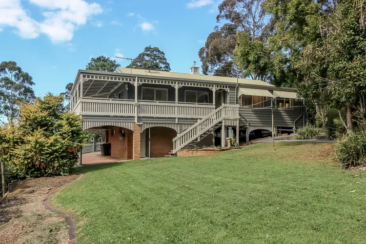 8 Demavend Drive, Tamborine Mountain QLD 4272