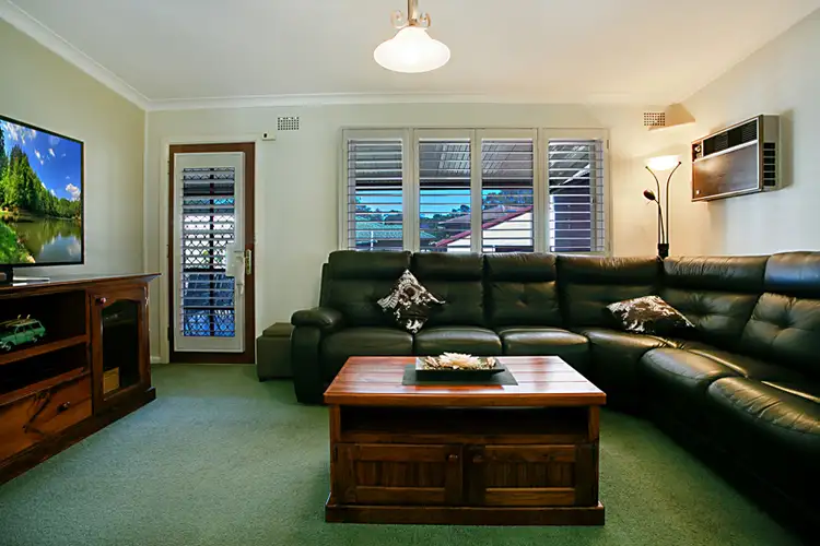 Sixth view of Homely house listing, 31 Chisholm Crescent, Bradbury NSW 2560
