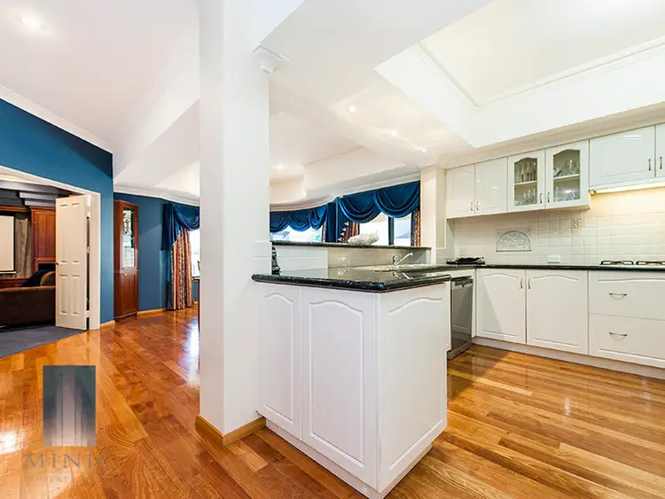 Fifth view of Homely house listing, 6 Kenneally Circuit, Salter Point WA 6152