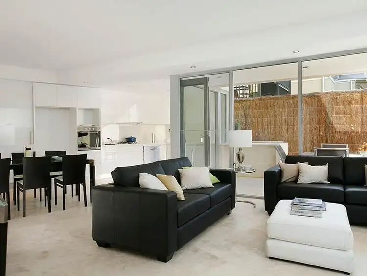 Fourth view of Homely house listing, 4/2B QUEENSLEA DRIVE, Claremont WA 6010