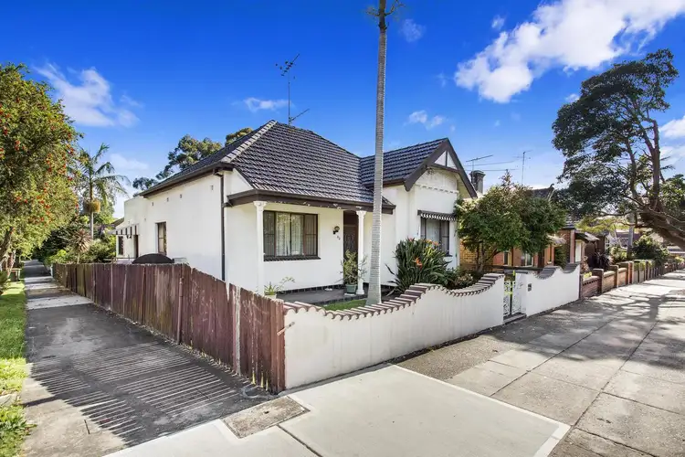 82 Elizabeth St, Ashfield NSW 2131