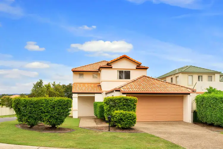 2 Callaway Court, Arundel QLD 4214