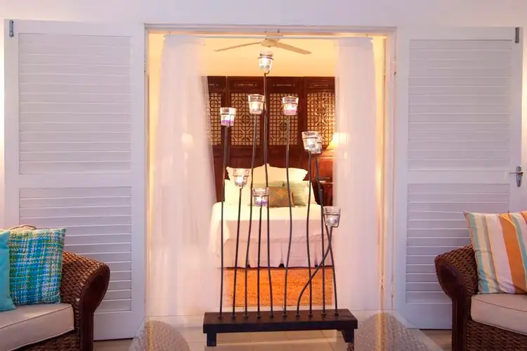 18 OLIVA STREET, Palm Cove QLD 4879