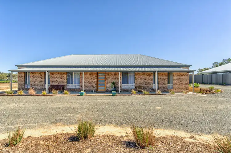 8 Swift Grove, Mclaren Flat SA 5171