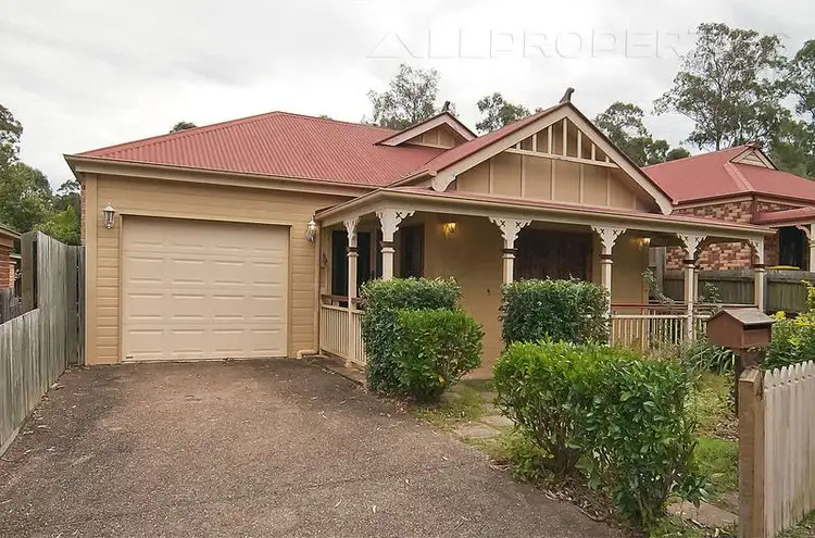 4 Windsor Place, Forest Lake QLD 4078