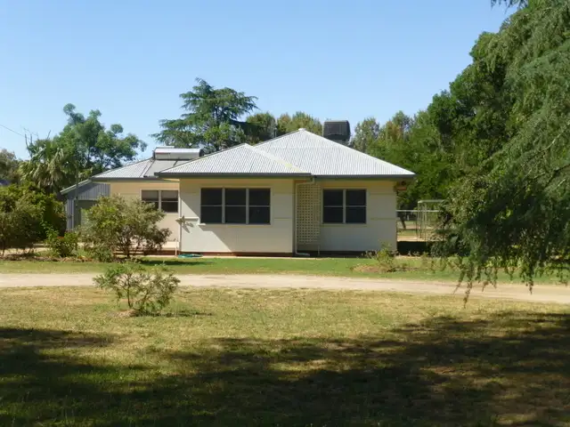 13-15 Kelly Road, Parkes NSW 2870