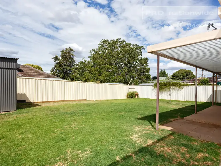 Fifth view of Homely house listing, 31 Walana Crescent, Kooringal NSW 2650