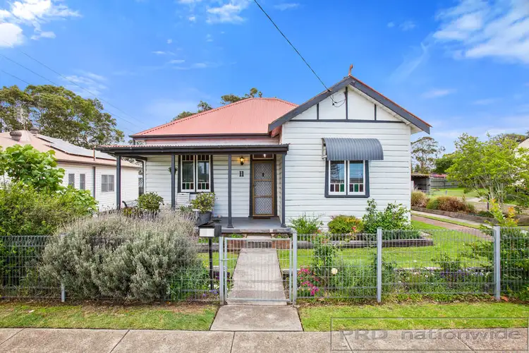 11 Lawson Street, Beresfield NSW 2322