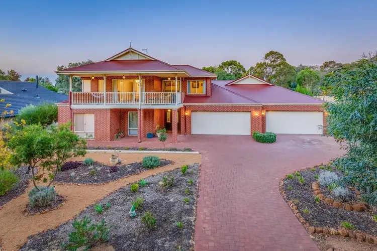 136 Heritage Drive, Roleystone WA 6111