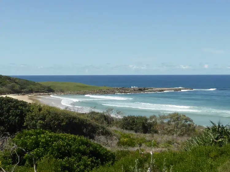 1 Pacific Parade, Yamba NSW 2464