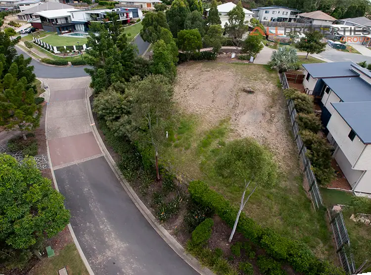 18 Canopy Court, Brookwater QLD 4300