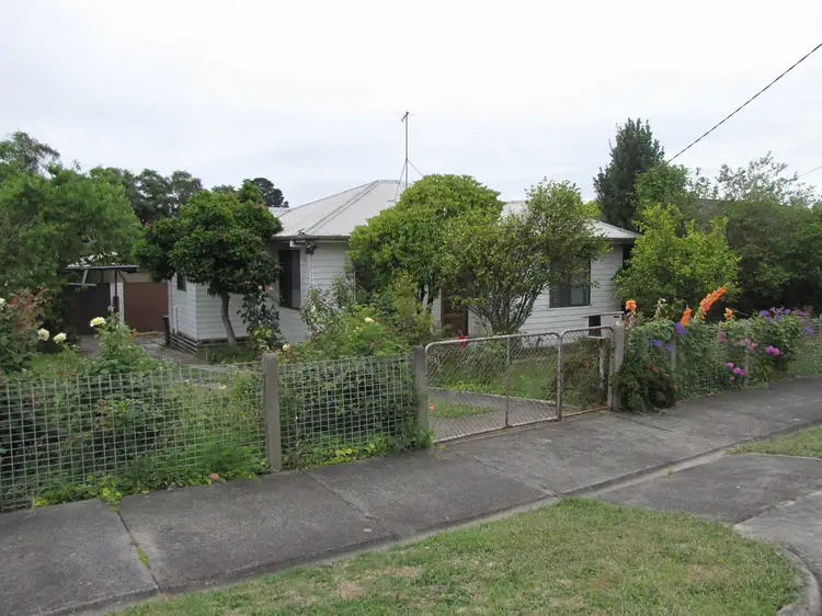 39 Cross Street, Newborough VIC 3825