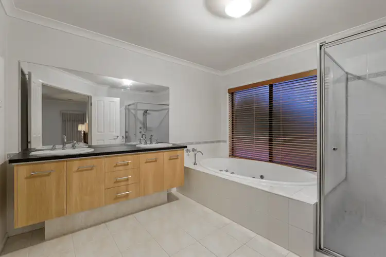 Fourth view of Homely house listing, 2 John Wedge Place, Seabrook VIC 3028
