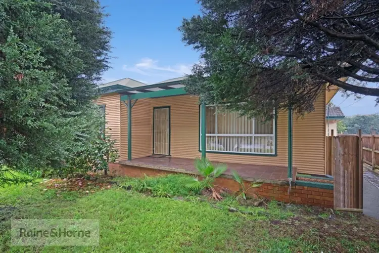 2A Rothwell Street, Woy Woy NSW 2256
