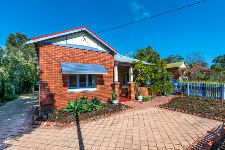 129A Peninsula Rd, Maylands WA 6051