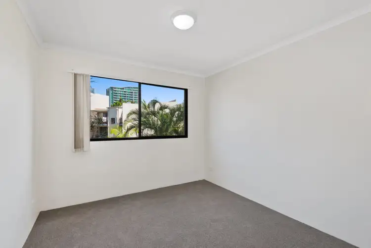 Sixth view of Homely unit listing, 31 / 45 HARRIES ROAD, Coorparoo QLD 4151