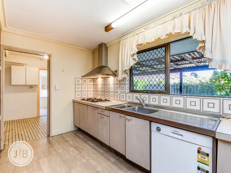 Sixth view of Homely house listing, 5 Piper Place, Bateman WA 6150