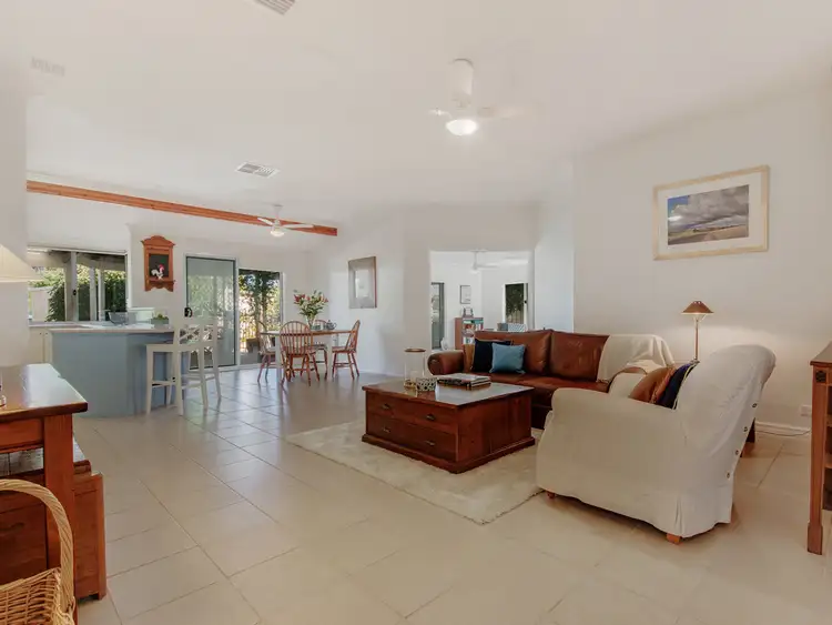 Sixth view of Homely house listing, 18 Calilly Way, Baldivis WA 6171