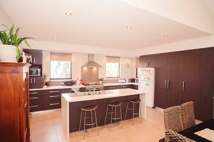 2 The Avenue, Margaret River WA 6285