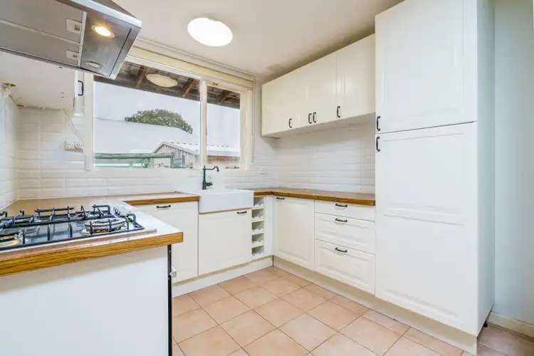 Fifth view of Homely house listing, 2 Denny Way, Alfred Cove WA 6154