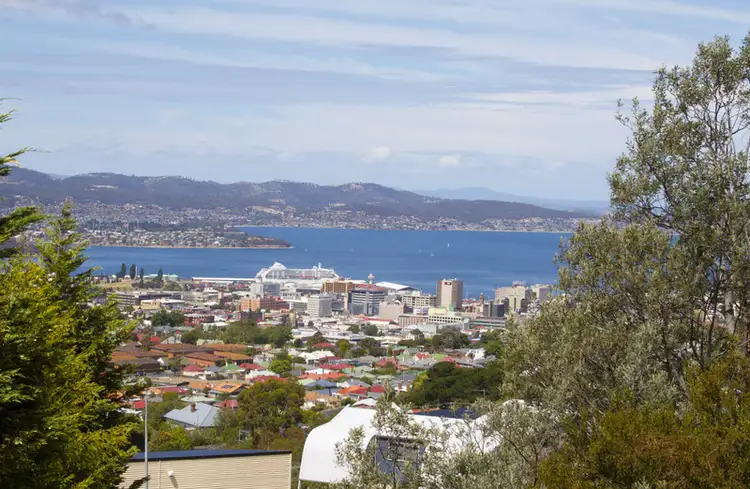 13 Bimbadeen Court, West Hobart TAS 7000