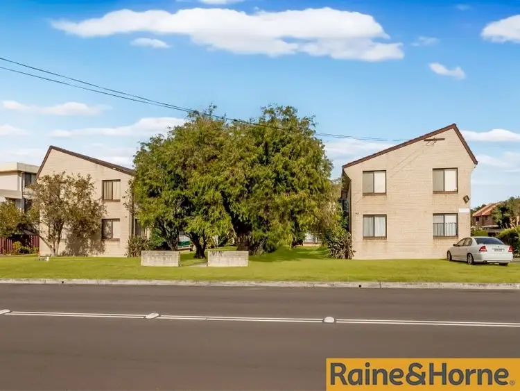 Main view of Homely house listing, 6/46-48 Peterborough Avenue, Lake Illawarra NSW 2528
