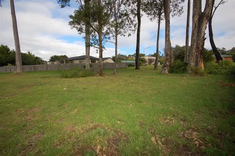 5 Giles Place, Sunshine Bay NSW 2536