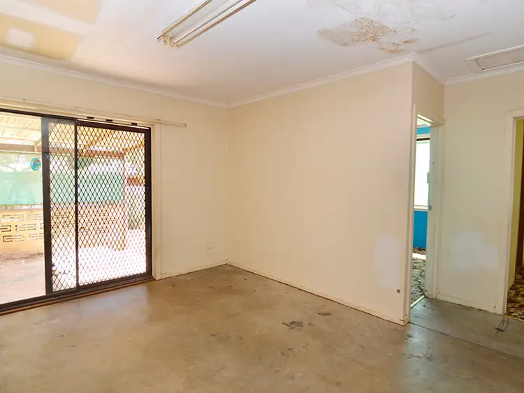 Fifth view of Homely house listing, 5 Lee Street, Red Cliffs VIC 3496