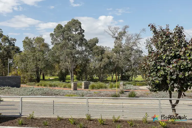 Fourth view of Homely house listing, 32 Portmarnock Drive, The Vines WA 6069