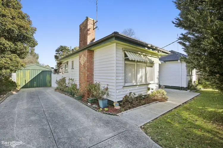 31 Plumer Street, Croydon VIC 3136