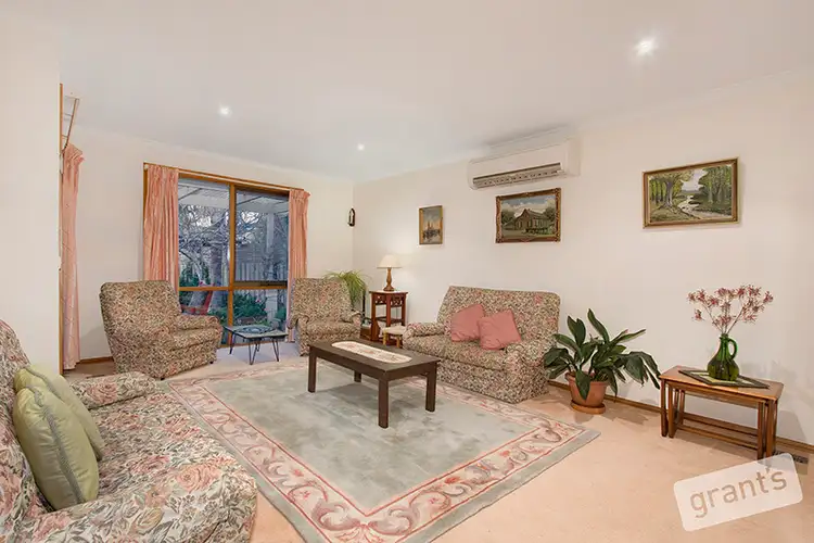 Fifth view of Homely house listing, 4 Ezard Close, Berwick VIC 3806