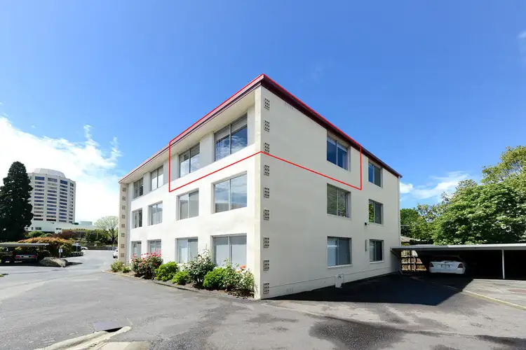 Main view of Homely unit listing, 11/2 Plimsoll Place, Sandy Bay TAS 7005