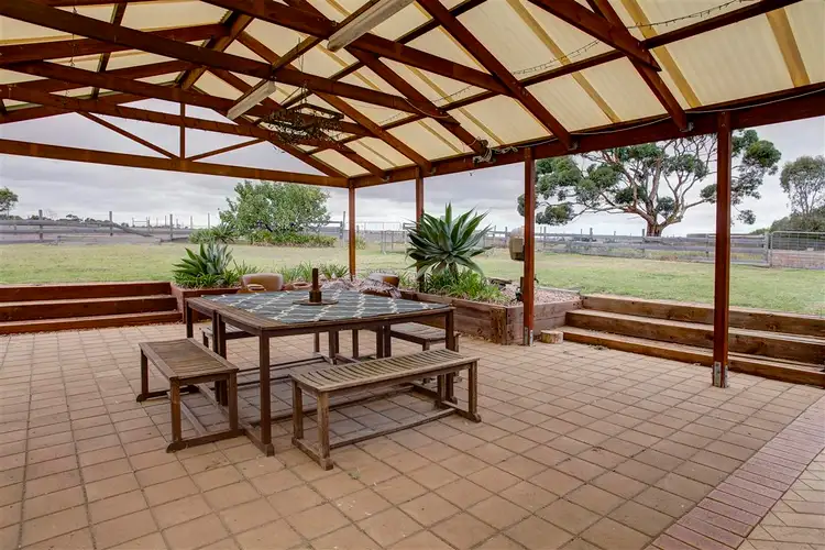 2338 Flinders Highway, Port Lincoln SA 5606