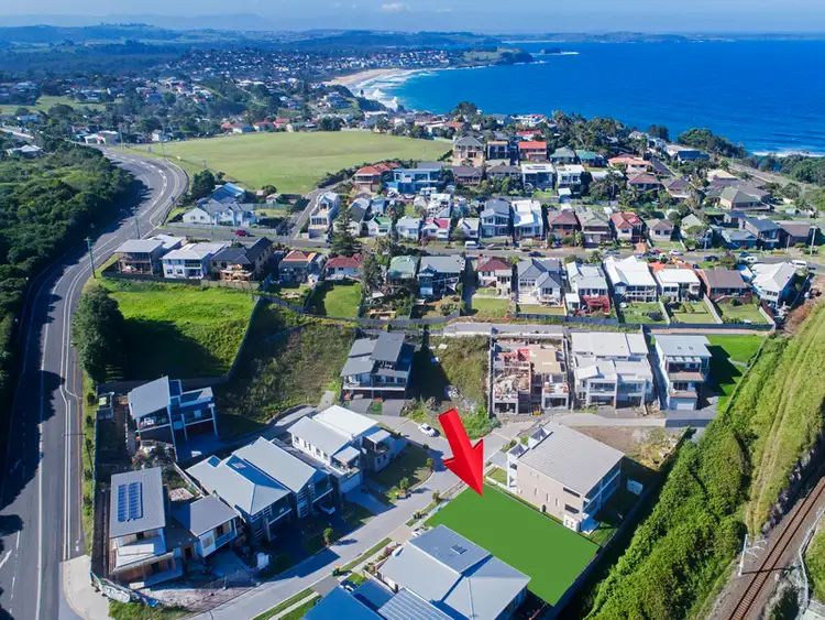 Fifth view of Homely semi-detached listing, 10A Northpoint Place, Kiama Downs NSW 2533