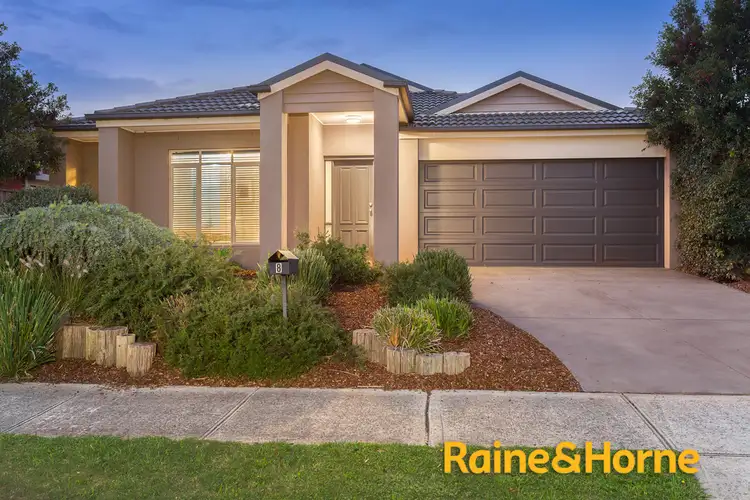 8 Mermaid Grove, Lyndhurst VIC 3975