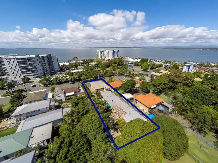 Main view of Homely block of units listing, 8 Lilla Street, Woody Point QLD 4019