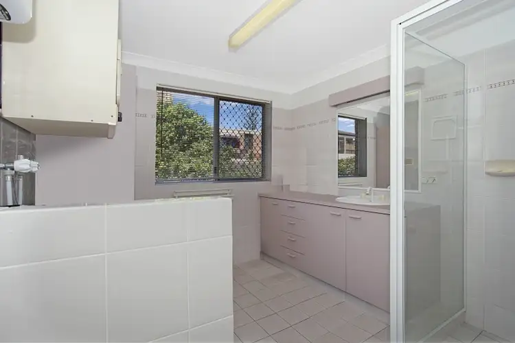 Seventh view of Homely unit listing, 4/20 Chelsea Avenue, Broadbeach QLD 4218