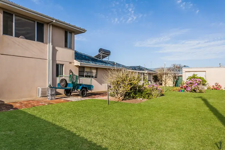 13 McClure Street, Safety Bay WA 6169